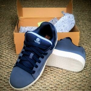 Volcom NEW Blue SKATE Work Shoes Comp Toe Safety Women's Size 11 1/2 Too Cute